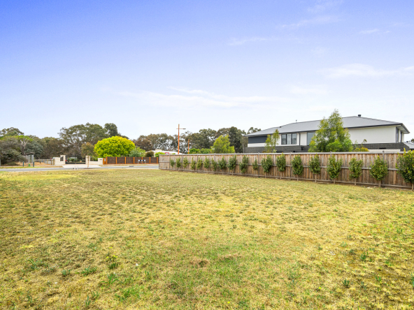 78 Franklin Road, Mount Duneed - Lesley Bourke Real Estate